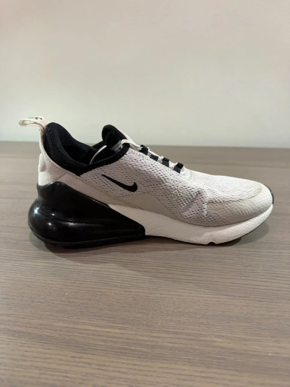 Nike Air Max 270 Vast Grey Black Women’s Sneakers Size 8